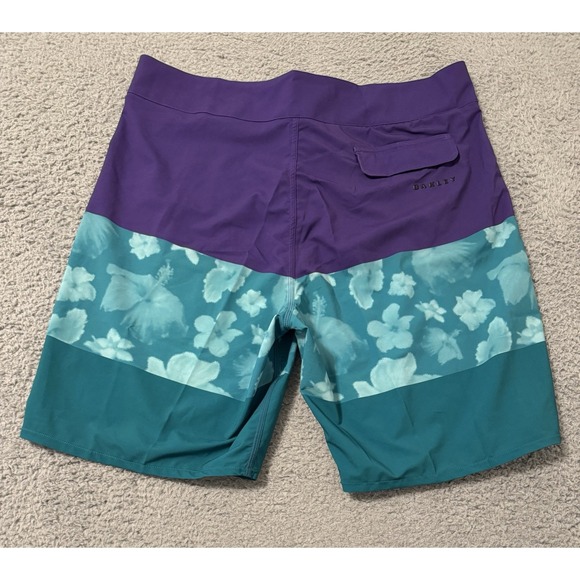 Oakley Board Shorts Men's Size 36‎ Performance Fit Beach Surf Swim - Picture 6 of 6